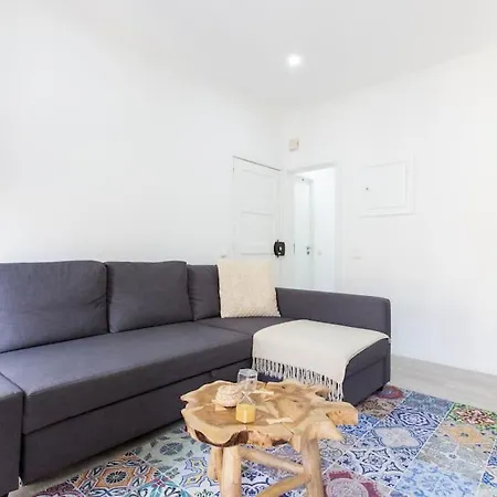 شقة Casa Com Alma Portuguesa Bairro Alto *